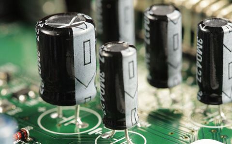 智能電容與普通電容器的區(qū)別到底是誰(shuí)比較好？
